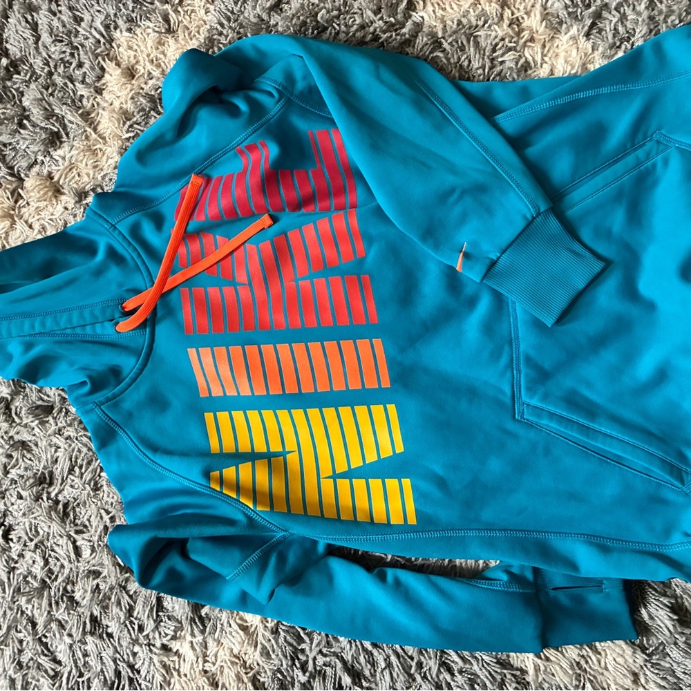 Nike LOT women’s medium